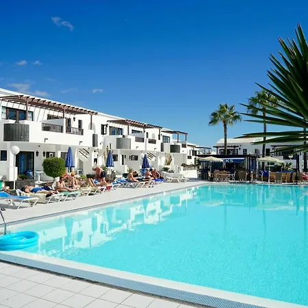 מלון דירות Plaza Azul 2*