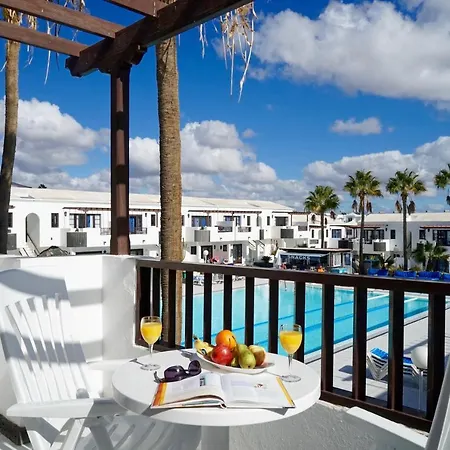 Plaza Azul Puerto del Carmen (Lanzarote)