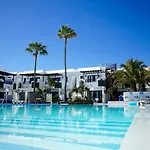 מלון דירות Plaza Azul 2*