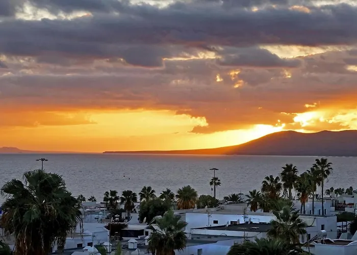 Ξενοδοχείο με διαμερίσματα Plaza Azul 2*